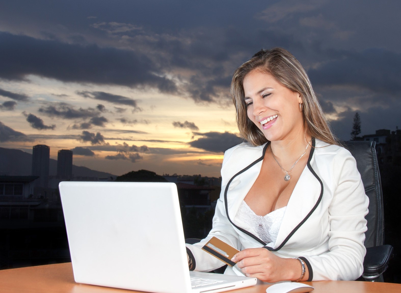 business-woman-gca4656ec3_1920