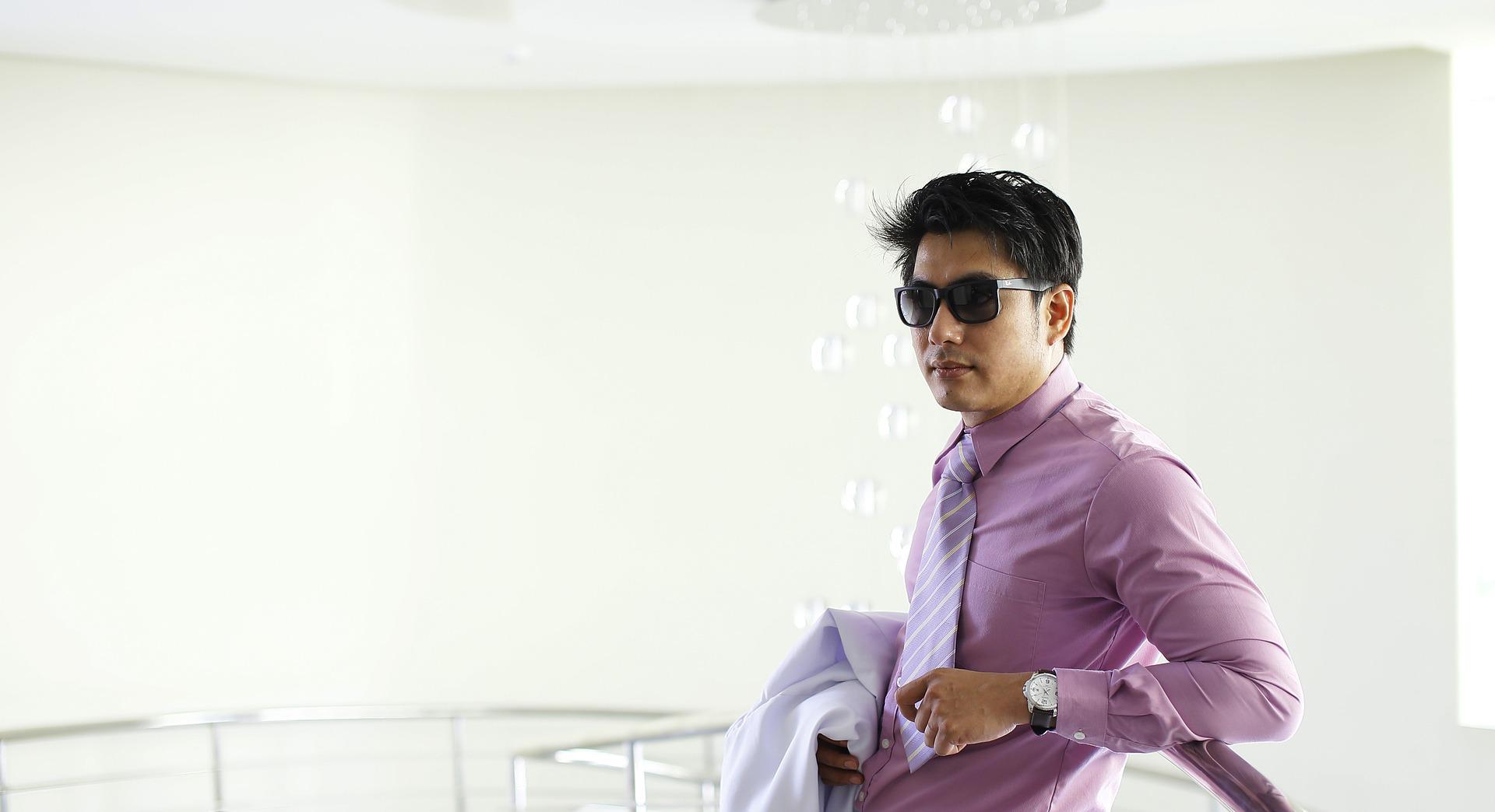 handsome-guy-g69bb9cced_1920